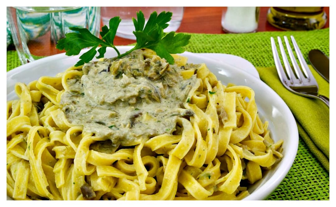 fetuccine con pesto de alcachofa