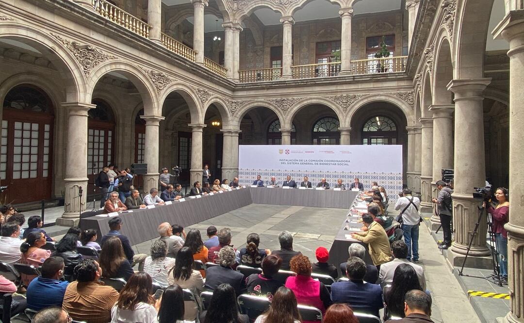 Martí Batres urge al Congreso Local a regular aumento de rentas según inflación y no al 10%. Foto: Alberto Acosta