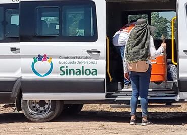 Hombre pasea con huesos humanos en Sinaloa