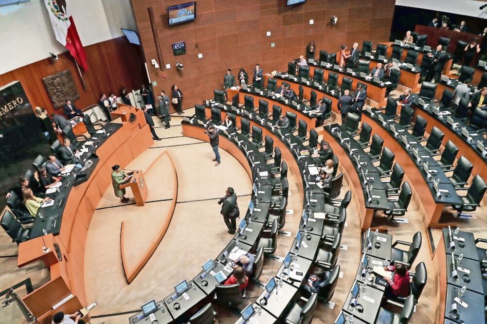 Fernando Yunes, presidente de la Comisión de Justicia, dijo que los aspirantes presentarán una declaración similar al 3de3 (ARCHIVO EL UNIVERSAL)