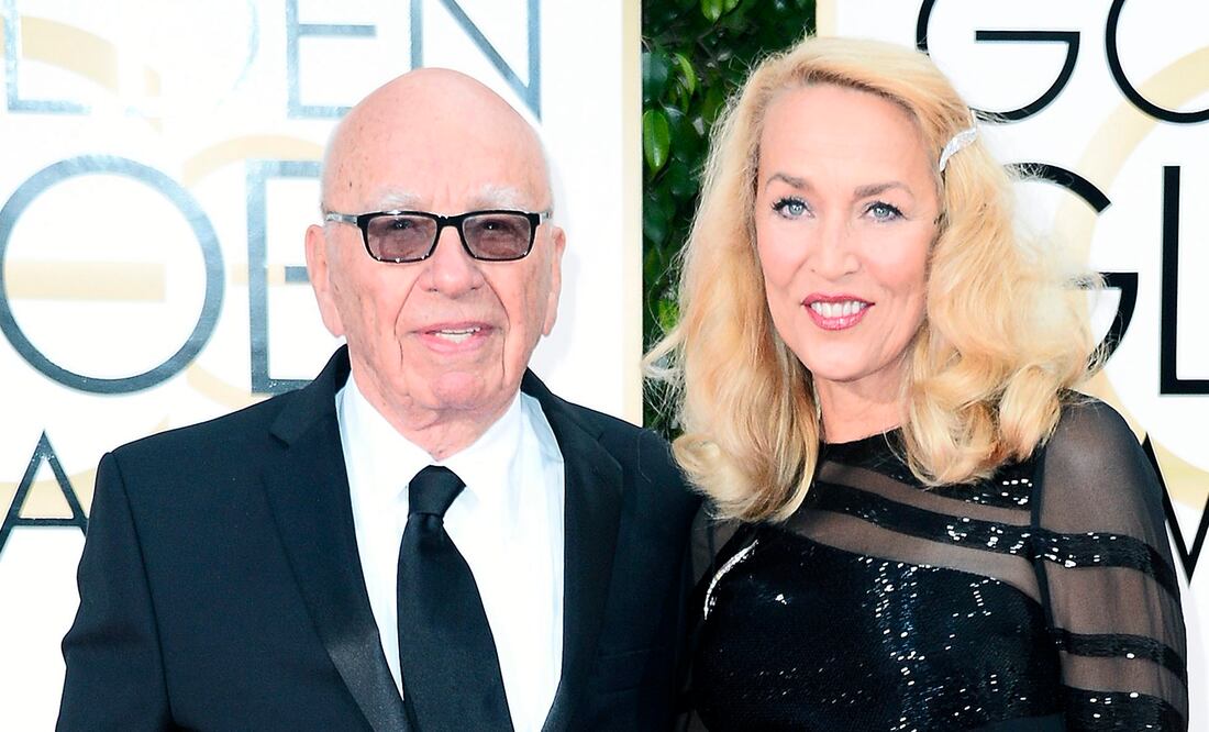 Según reportes de prensa el magnate mediático Murdoch y la modelo Hall, se encuentran planeando su boda (EFE)