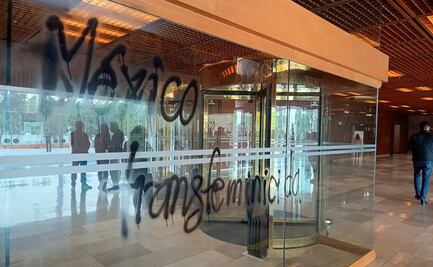 Personas trans bloquean accesos al pleno de Diputados; piden aprobar Ley Integral Trans