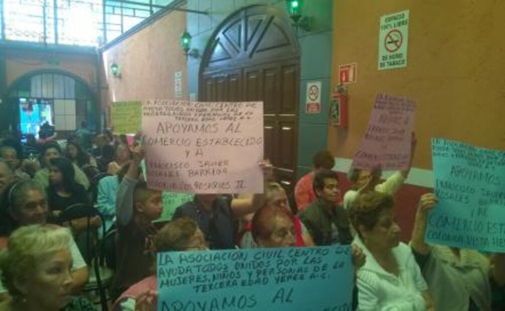 Acusan invasión de calles de Tlalnepantla por comercio informal