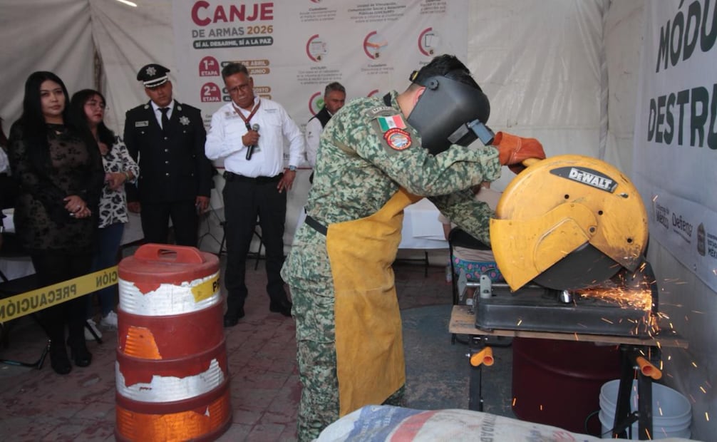 Canje de armas suma 218 armas y 353 granadas entregadas en Edomex; incluyen intercambio de juguetes bélicos.
Foto: Especial.