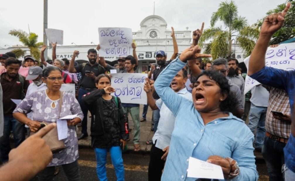 Sri Lanka forma nuevo Gobierno entre condenas por agresiones a manifestantes