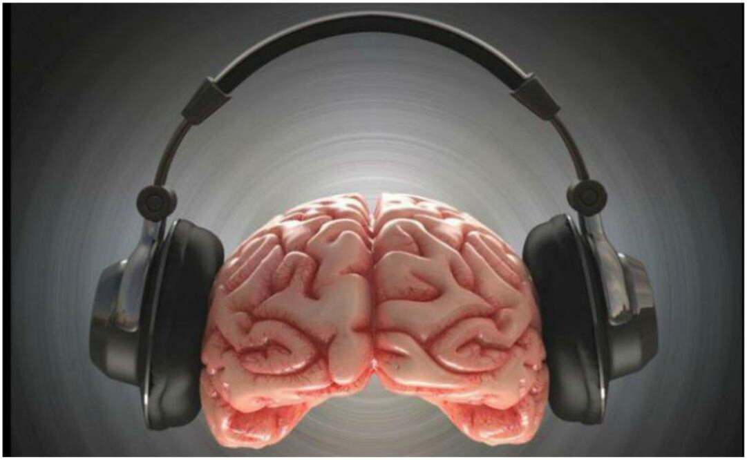 Con unos audífonos y tu música preferida puedes transportarte a diferentes atmósferas y disfrutar de cada momento. Este accesorio es indispensable para esos trayectos largos, viajes o momentos de relajación o concentración.