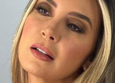 Elizabeth Gutiérrez, ex de William Levy, se suma a la tendencia del total denim con este conjunto de top y pantalón