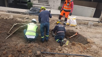 Se registra fuga de gas natural en Lomas de Chapultepec; trabajadores golpearon accidentalmente línea subterránea durante trabajos de drenaje