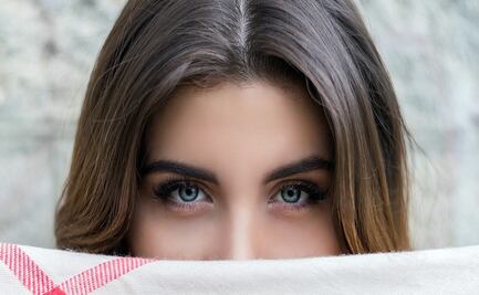 Cómo arreglar tus cejas en minutos