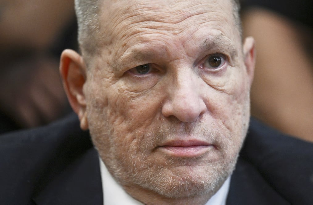 Harvey Weinstein vuelve a juicio, tras las acusasiones que enfrenta desde 2017.
Foto: AFP