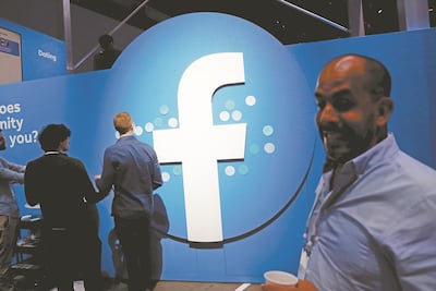 Facebook detiene campañas que buscan manipular el debate público