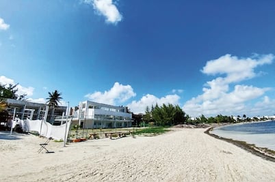 Remataron terrenos de CREA en Cancún