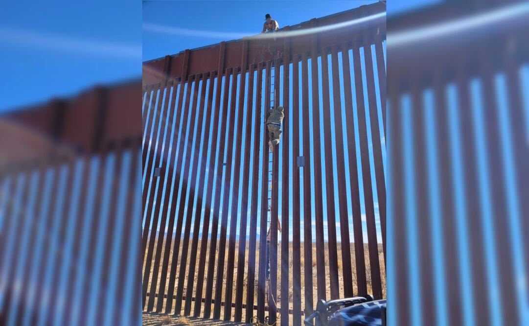 Migrantes cruzaban el muro fronterizo con una cuerda. Foto: US Border Patrol