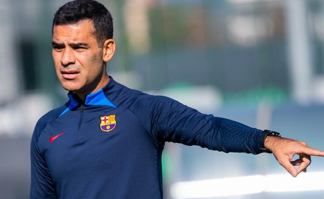 El entrenador mexicano en su faceta de DT del Barcelona B / Foto: Barcelona B