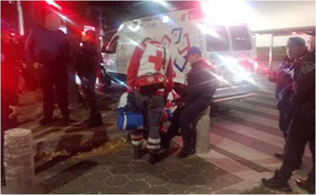 Vehículo particular embiste patrulla en Bosques de Chapultepec. Foto: Especial