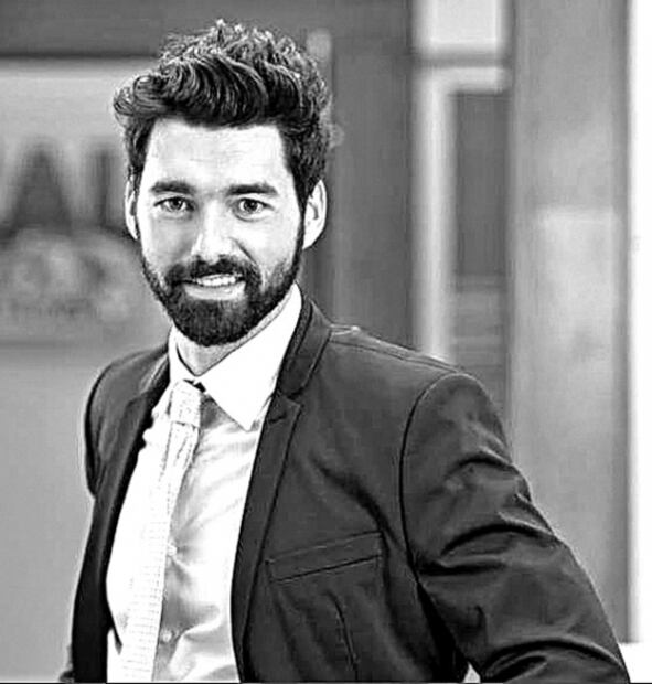 Denunciar a famosos da valor a víctimas