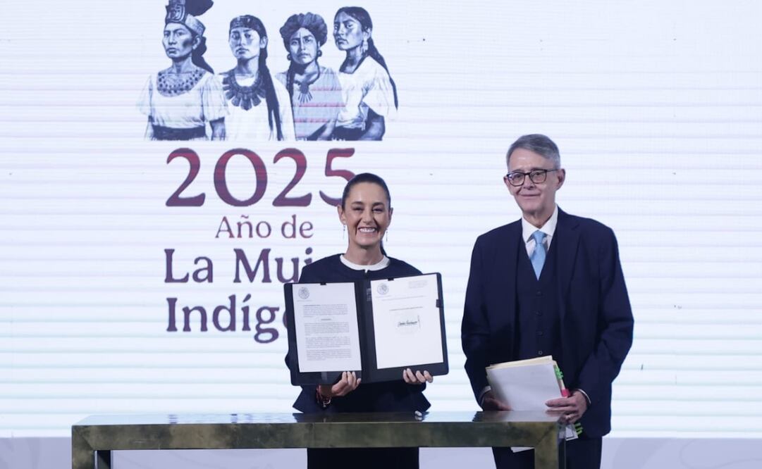 Sheinbaum firma decreto para declarar el 14 de febrero Día del Aniversario Luctuoso del general Vicente Guerrero. Foto: Fernanda Rojas / EL UNIVERSAL