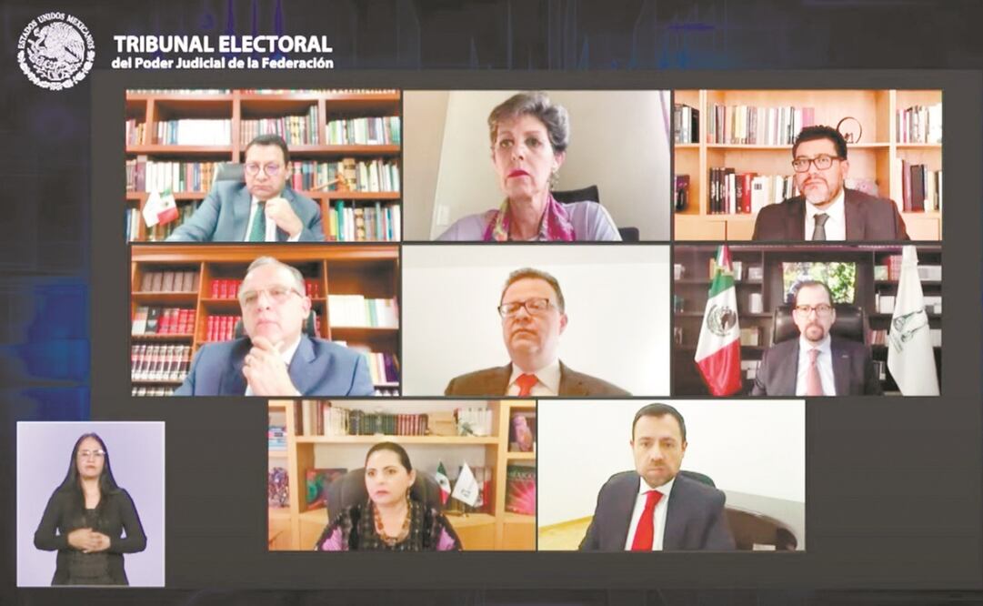 La magistrada Mónica Soto (abajo, izq.) reclamó que los asuntos presentados por Janine Otálora se circularon a las 2:56 horas de ayer. Foto: Especial.