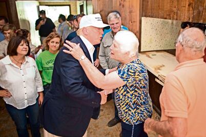 Jefe de campaña de Trump renuncia