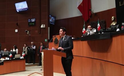 Senador que arrebató escaño a Zambrano deja el PRD y se va al Verde