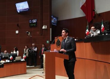 Senador que arrebató escaño a Zambrano deja el PRD y se va al Verde