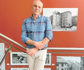 “Un muro cayó, surgieron otros”