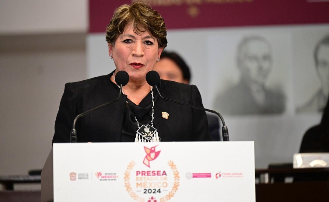 La gobernadora Delfina Gómez Álvarez entregó la Presea Estado de México 2024 a 15 mexiquenses por "aportar a la grandeza estatal". Foto: Especial