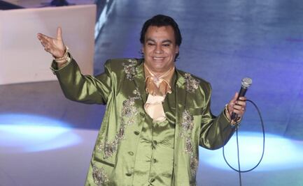 Juan Gabriel se entrega en Acapulco