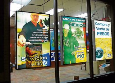 Las remesas moderan su caída en septiembre