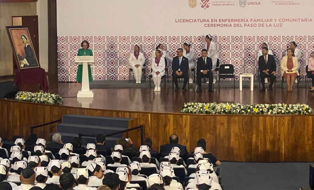 Primera generación de enfermería de la Universidad de la Salud. Foto: Alberto Acosta / EL UNIVERSAL