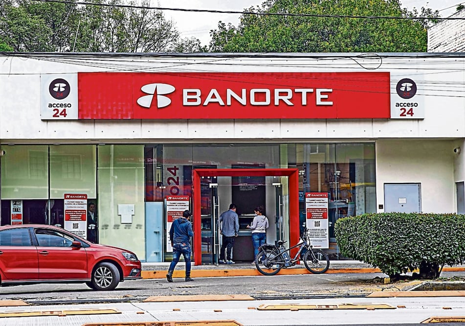 Banorte ajustó a la baja su expectativa de crecimiento económico para 2026. Foto: Archivo.