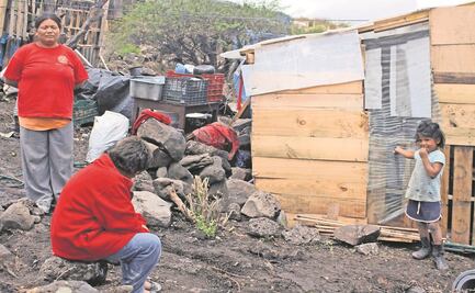 Inexperiencia, recursos limitados y baja penetración bancaria, retos de los programas sociales: Coneval