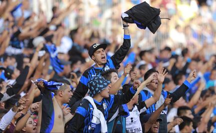 Barra de Querétaro rompe valla de seguridad en La Corregidora