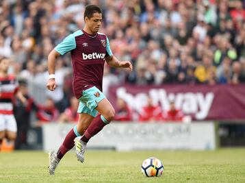 “Chicharito” se compromete con el West Ham 
