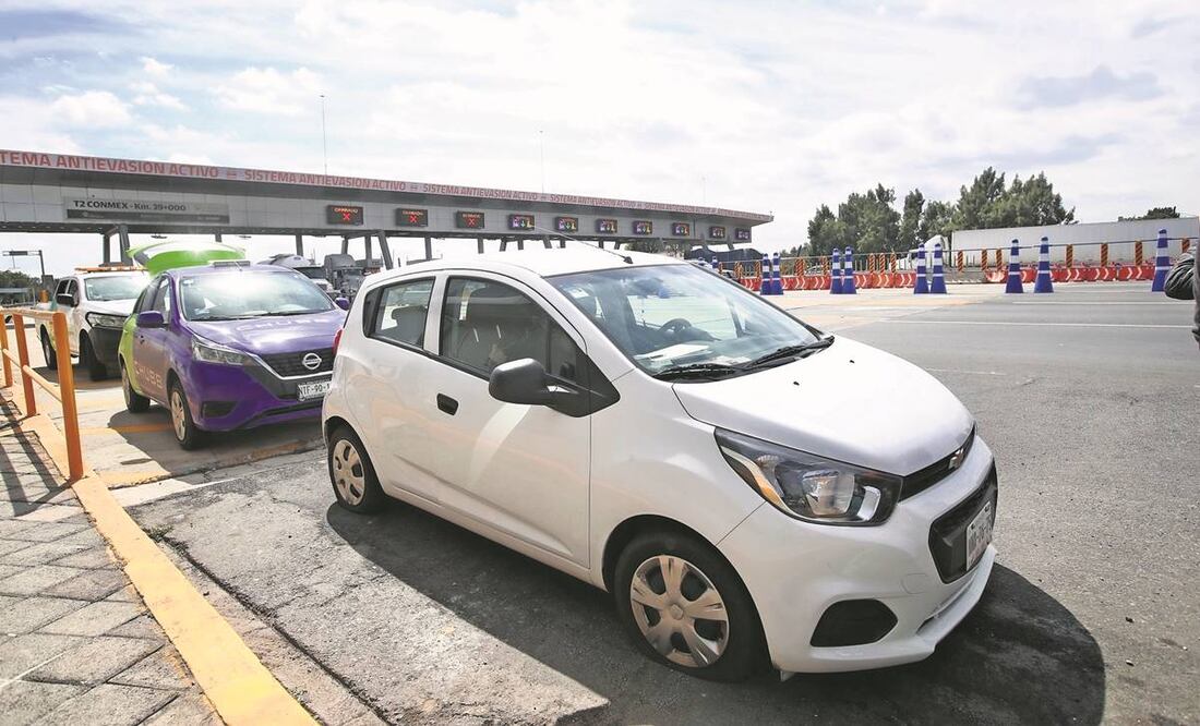 Si la pareja del Chevrolet Beat demuestra que pagó la cuota, el seguro del auto cubre el daño, dijo la empresa a cargo del CEM. Foto: Valente Rosas/ EL UNIVERSAL.