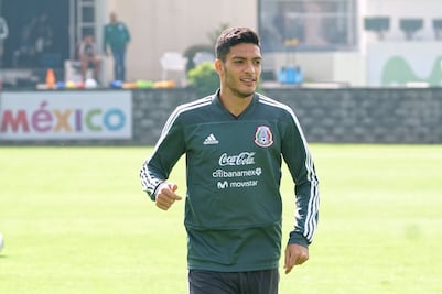 Raúl Jiménez acepta el reto del goleador