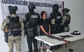 Detienen a una mujer con fusil automático en Concordia, Sinaloa; rescatan a joven reportado como desaparecido desde julio