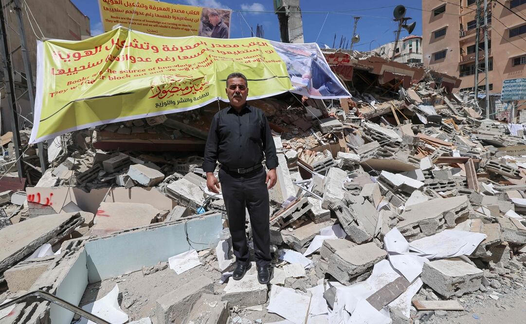 Samir Mansour, propietario de la librería Al Mansur. Foto: AFP