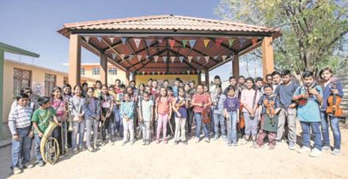 Junto a un basurero nace una escuela de música en Oaxaca