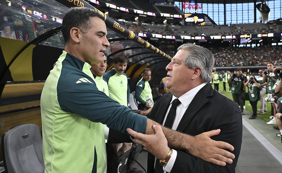Rafael Márquez y Miguel Herrera durante un encuentro de Copa Oro. FOTO IMAGO7