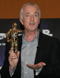 "C-3PO", triste por la muerte de Carrie Fisher