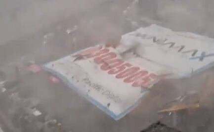 Cae valla publicitaria en Bombay; hay 12 muertos y 60 heridos