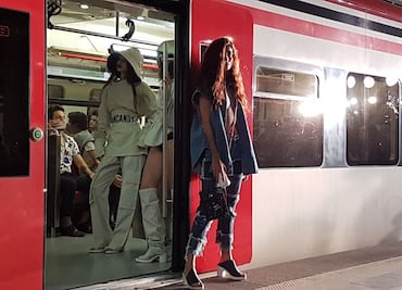 La pasarela de Mancandy en la estación Buenavista