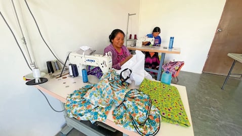 Confeccionan sus tradiciones en taller rarámuri