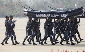 Autorizan ingreso a México de elementos Navy SEAL's de la Armada de EU; también permiten salida de tropas nacionales