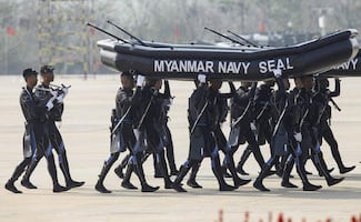 Autorizan ingreso a México de elementos Navy SEAL's de la Armada de EU; también permiten salida de tropas nacionales