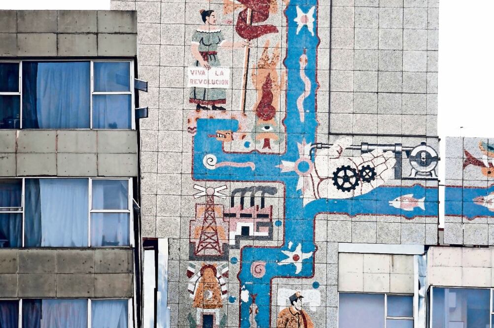 Obras en el edificio de la Secretaría de Comunicaciones y Transportes resultaron dañadas con el sismo del 19 de septiembre de 2017. Foto: ARCHIVO EL UNIVERSAL