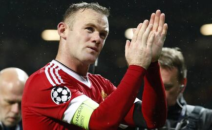 Manchester United gana y se acerca a la calificación