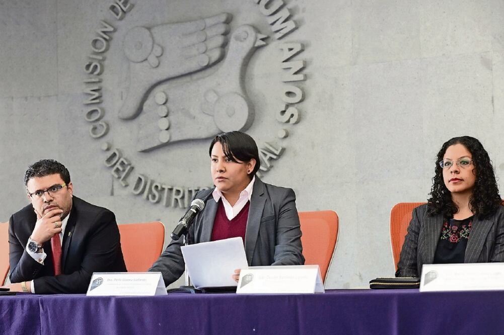 Cifras. Durante este año la Comisión de Derechos Humanos capitalina, que preside Perla Gómez, ha emitido 16 recomendaciones a diferentes dependencias, de las cuales ninguna ha sido resuelta 100%. (ESPECIAL)