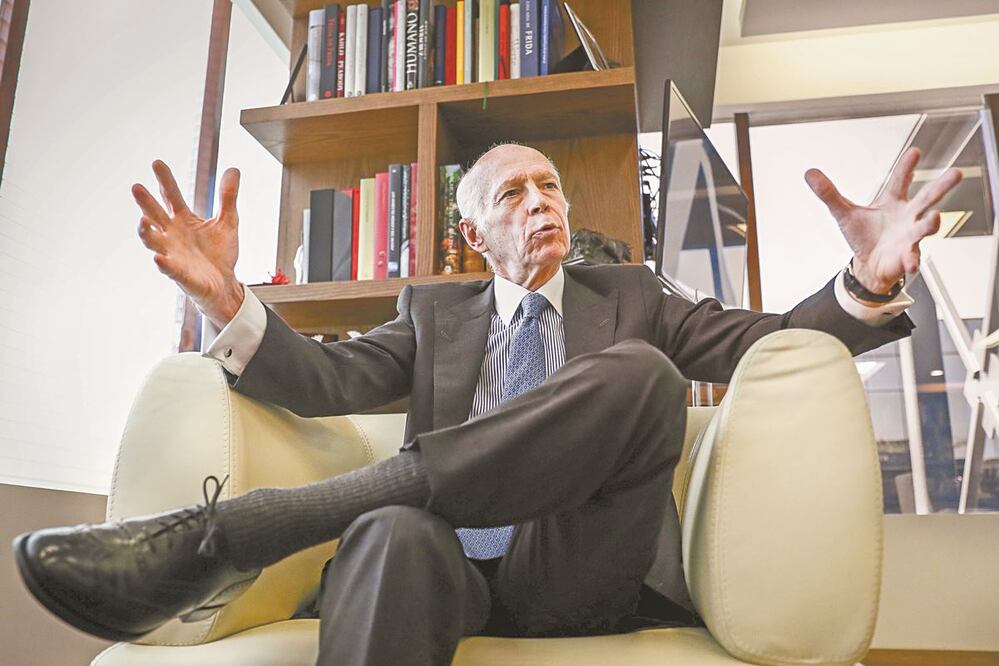 Luis Niño de Rivera, presidente de la ABM, dijo que se anticipa que un número reducido de clientes tomen las reestructuras de créditos. ARCHIVO EL UNIVERSAL